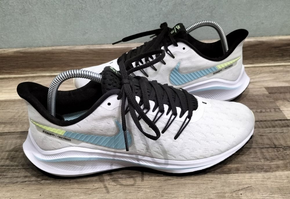 Buty Sportowe Nike Air Zoom Vomero 14 roz 40.5
