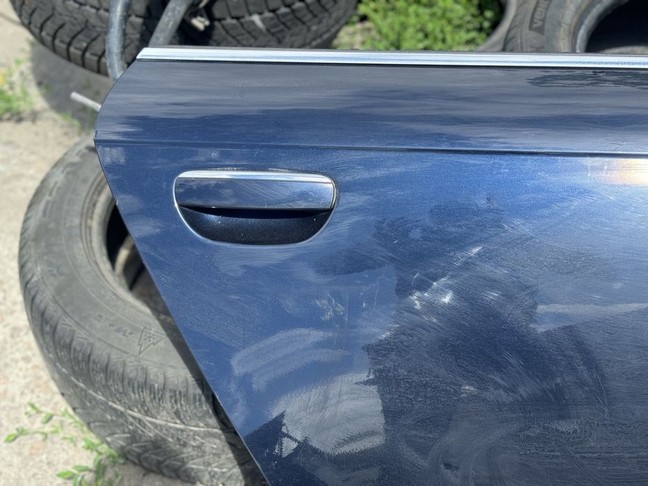 Задня права дверка Audi a6 c6 LZ5D  двері ауді а6 с6 синя