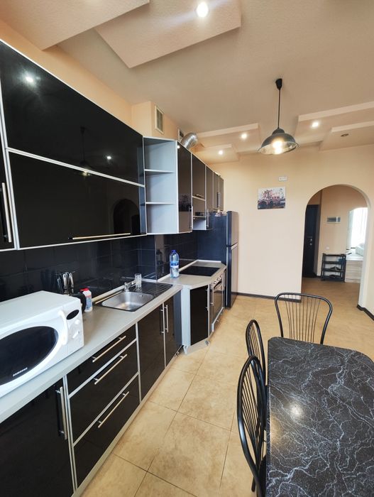 Сдам кв. в ЖК Гвардейцев Широнинцев 33,  метро Академика Павлова