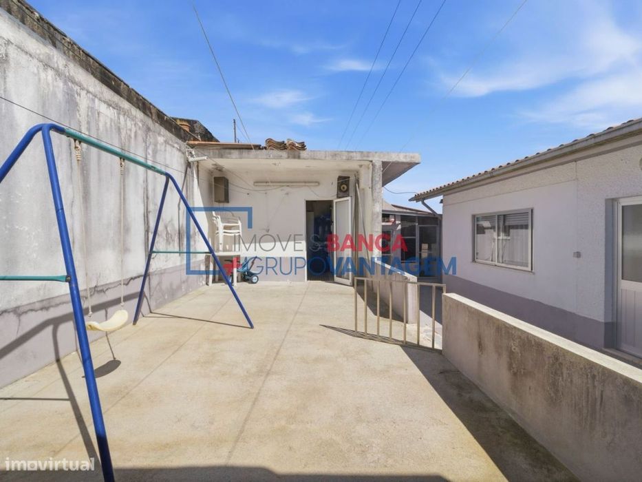 Moradia T3 Totalmente Remodelada na, Maia