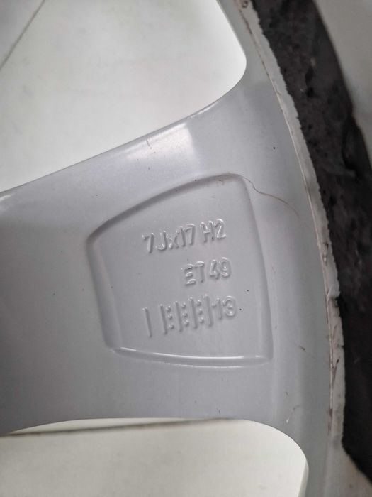 Koło felga aluminiowa Skoda Octavia III 7J ET49 17" 5x112