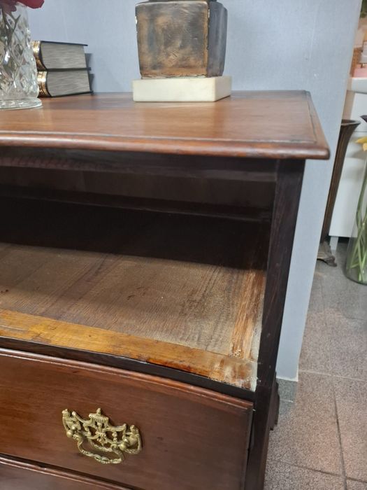 Cómoda D. Maria Original em Madeira Maciça.