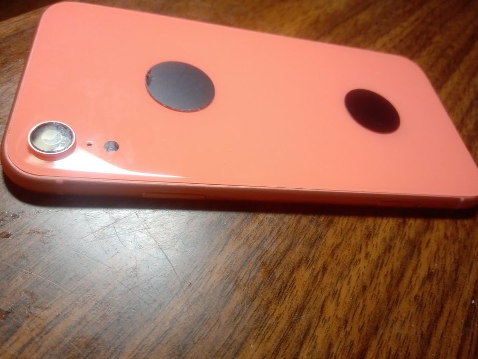 Новый корпус iPhone XR.