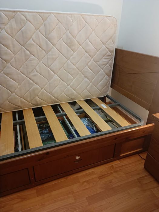 Cama de solteiro