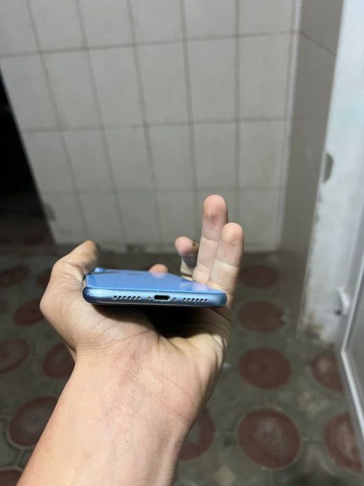 Продам строчно айфон Xr