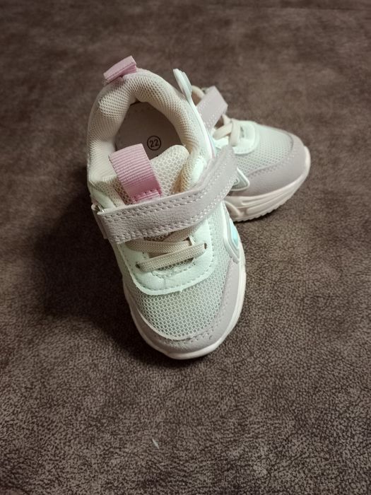 Кросівки рожеві з мигалками розмір 22