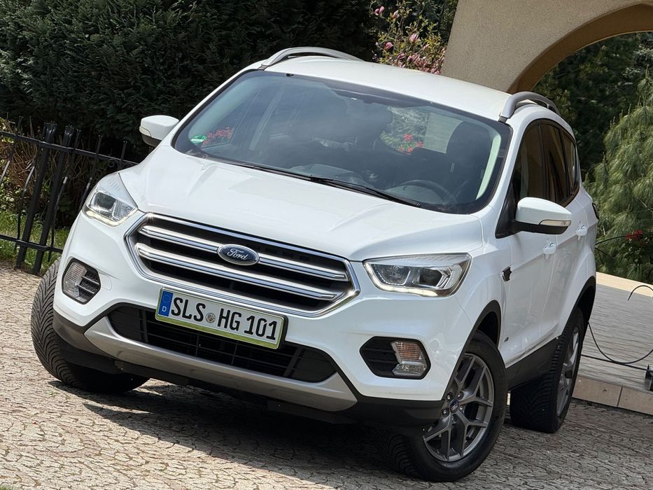 Ford Kuga 2.0 tdci 150km 4x4 frozen navi sync3 led lift