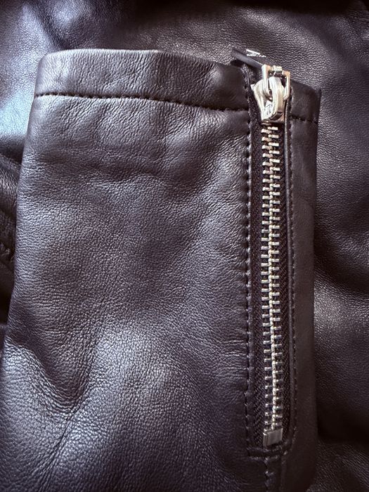 Продам шкіряну куртку від guess