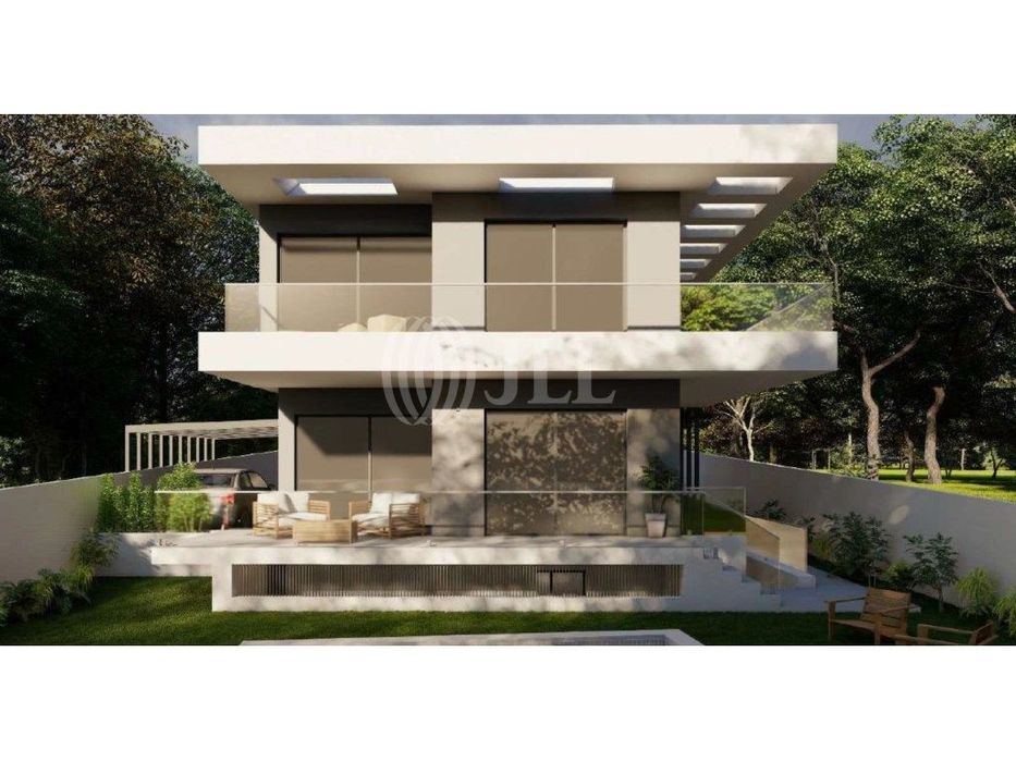 Moradia T4+3 com piscina, na Aldeia de Juzo, em Cascais