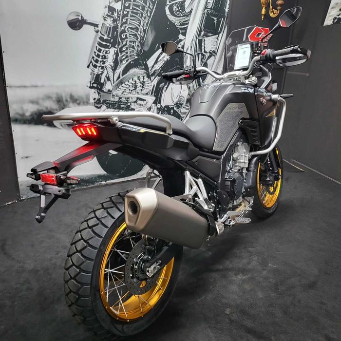 Kove 800X GT Touring