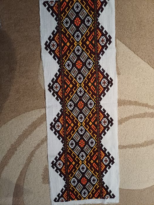 Вишиті подушки  .