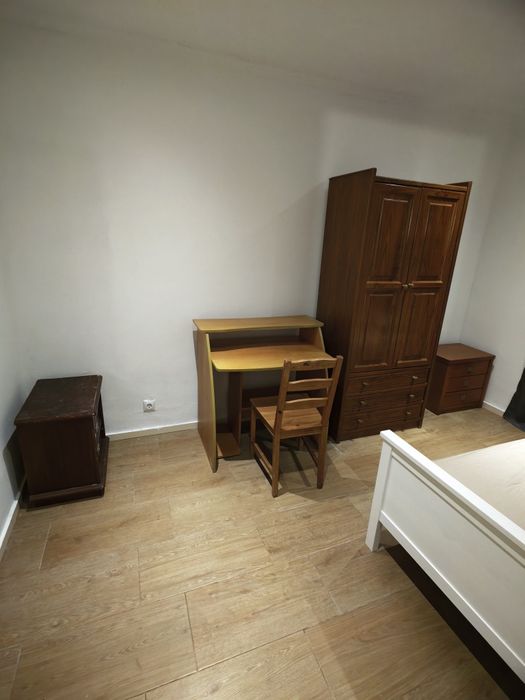 alugar um quarto