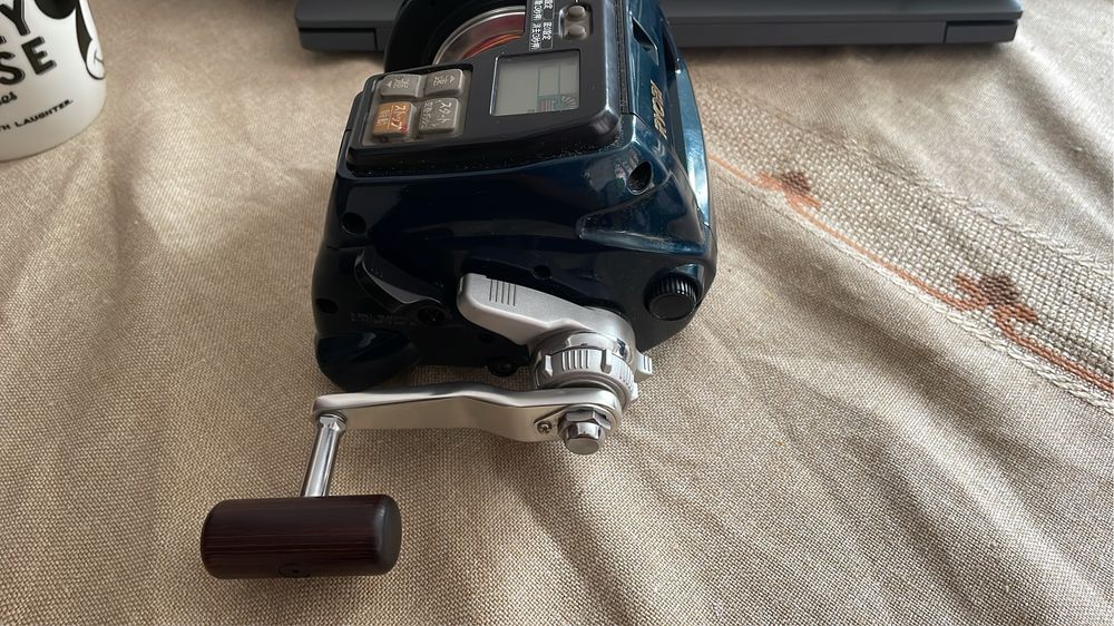 Carreto Elétrico de Pesca Ryobi Adventure VS900-L