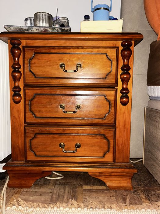 Armario  + mesas de cabeceira