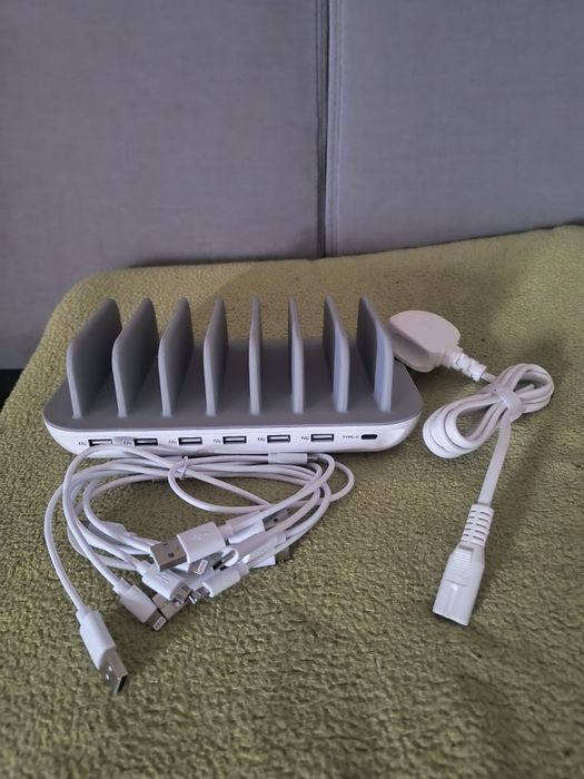 Stacja ładująca USB