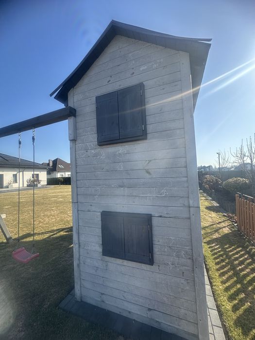 Drewniany plac zabaw