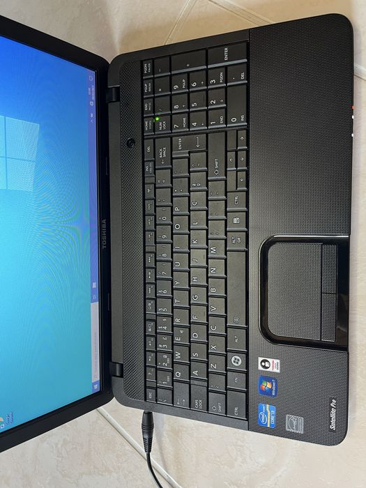 Computador portátil Toshiba