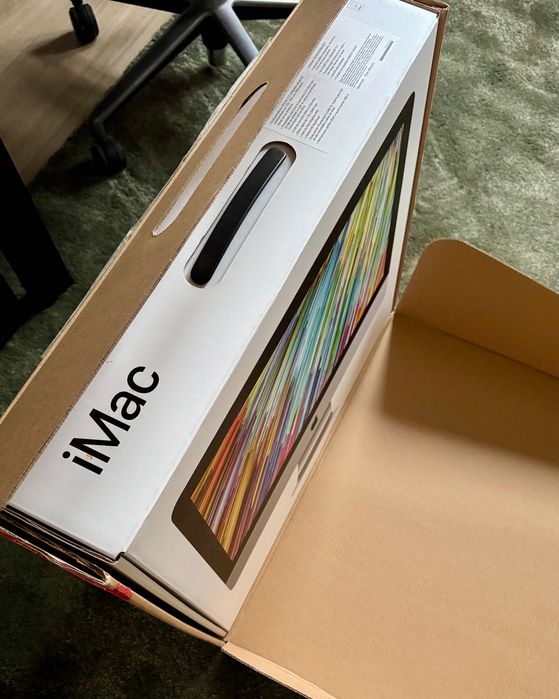 iMac 21.5” Apple MMQA2PO/A | i5 | 8GB | 1TB | Impecável | Na Caixa