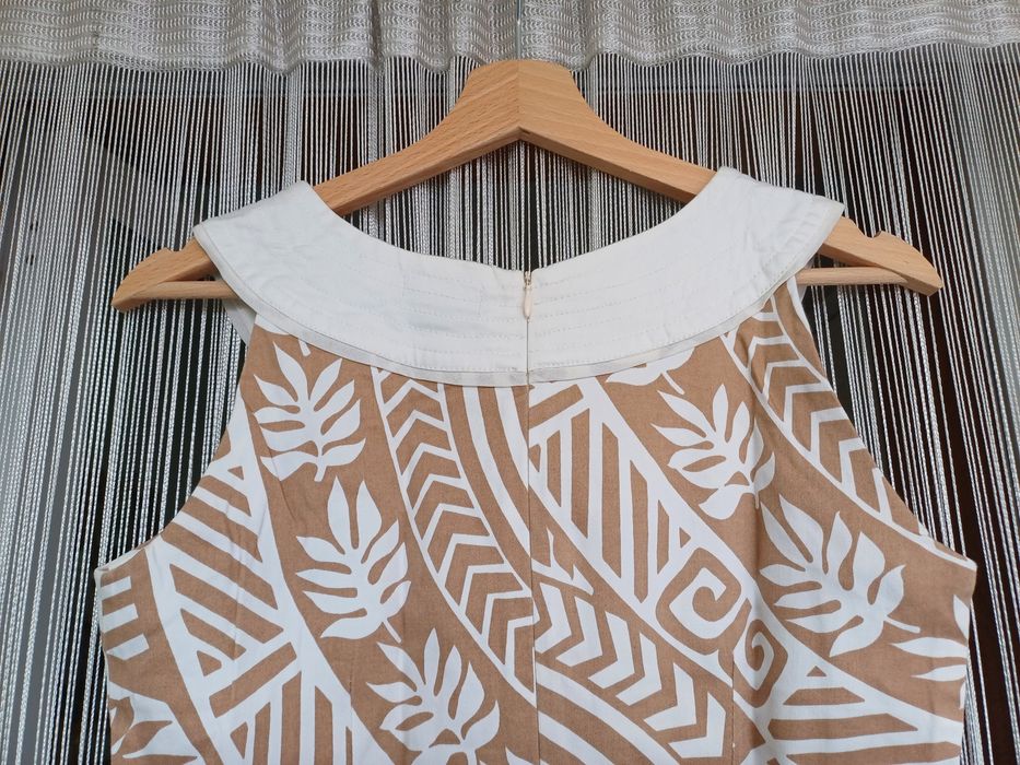 Vestido da Blanco, branco e bege, com motivos geométricos (36)