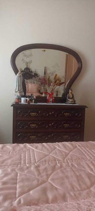 Mobília de quarto + sofá
