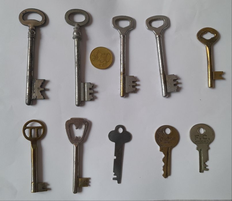 10 Chaves Antigas Decorativas / Coleção