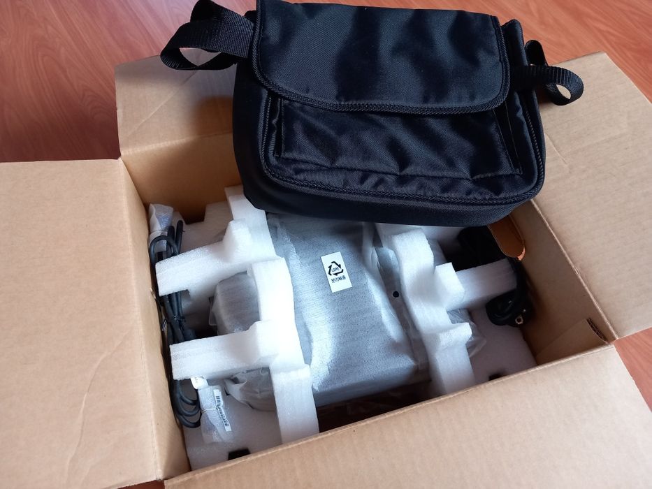 Projector multimédia SONY VPL ES3