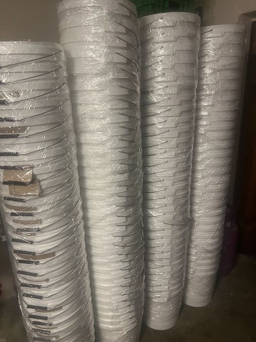 Wiadra plastikowe z pokrywą 20L