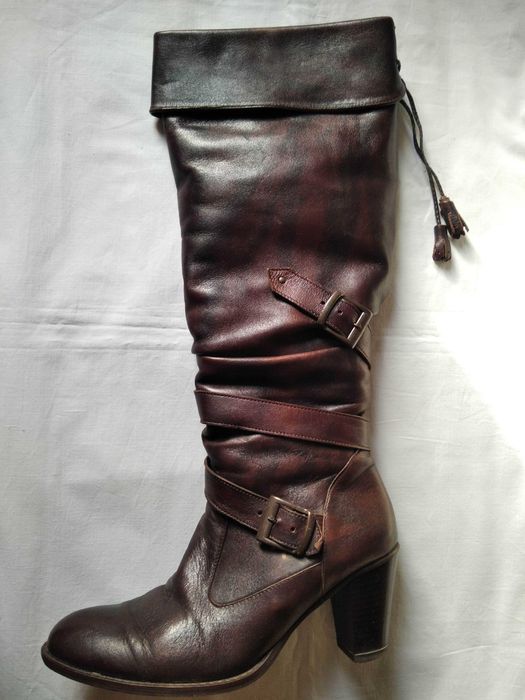 Сапоги женские,коричневые,размер 39.италия