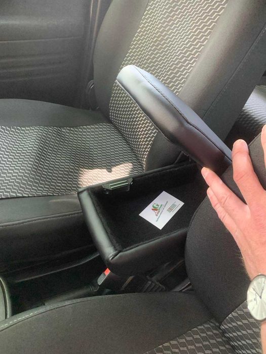 Подлокотник для Opel Zafira B / Опель Зафіра В