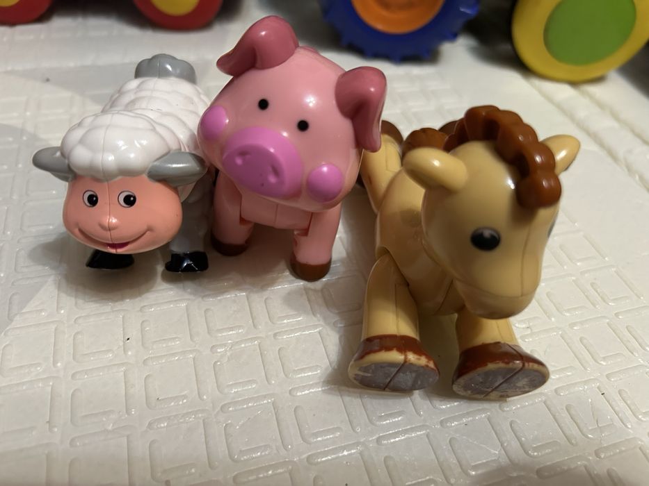 пупс ,коляска, мелкие игрушки