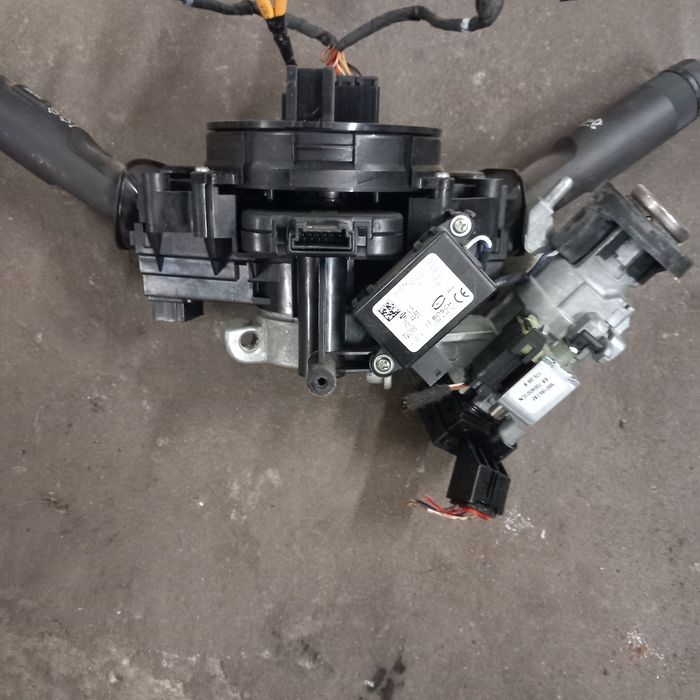 Przełącznik zespolony opel insignia