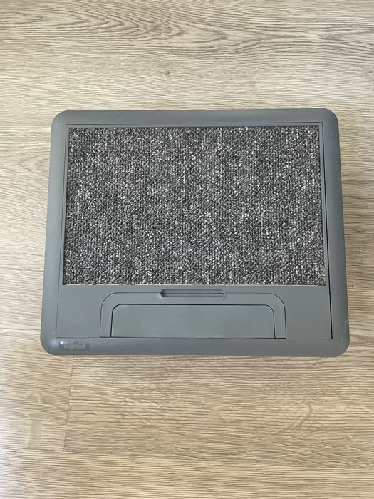 Підлогова коробка Legrand на 6 модулів з кришкою під килим