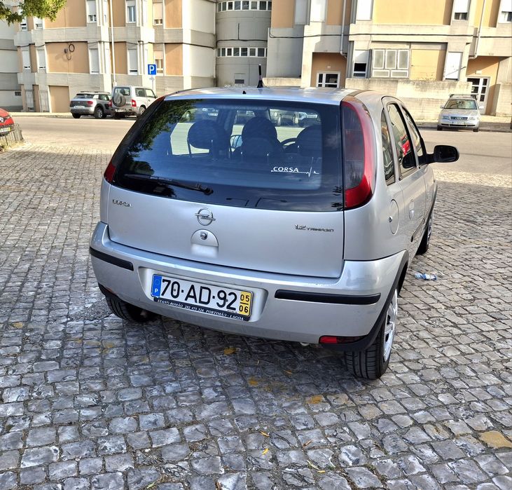 Opel Corsa C 1.2i 16v Nacional 05