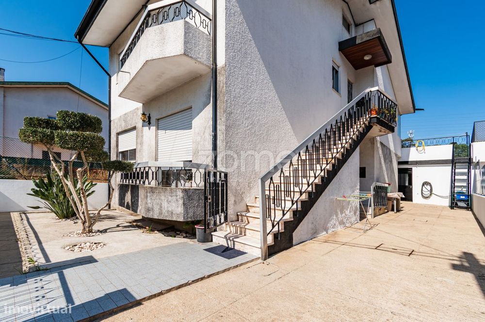 T2 com garagem|Ermesinde| Arrendado até Fev.2027