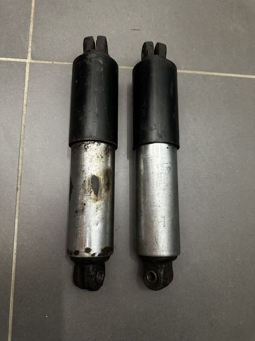 Oryginalne amortyzatory tylne Junak M10 M07 - sprawne z epoki PRL