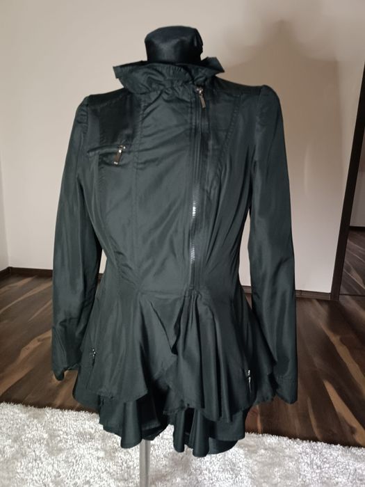 Płaszcz cienki taliowany XS mohito