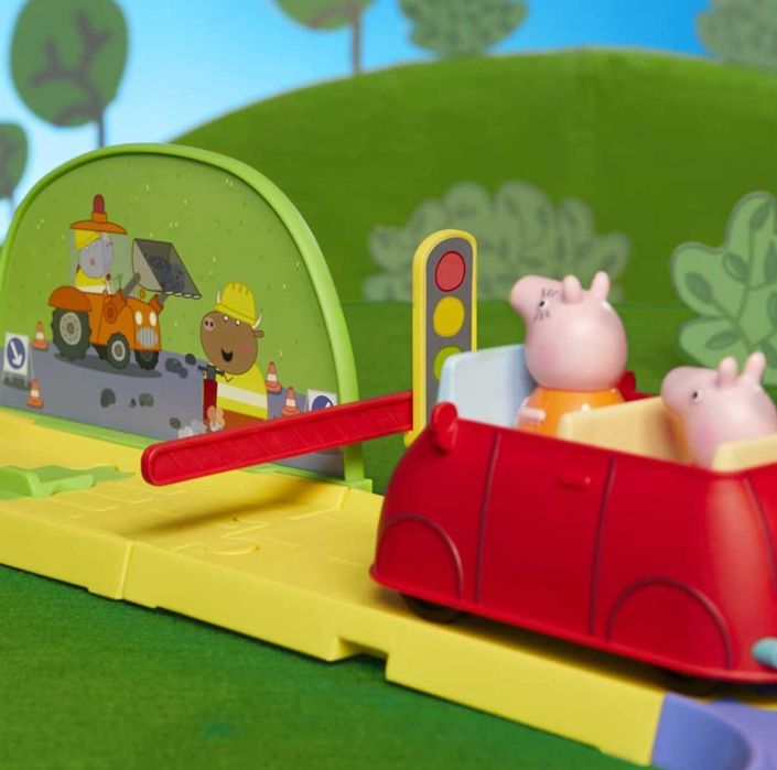 Ігровий набір трек Все навколо міста Свинки Пеппи Peppa Pig F4822