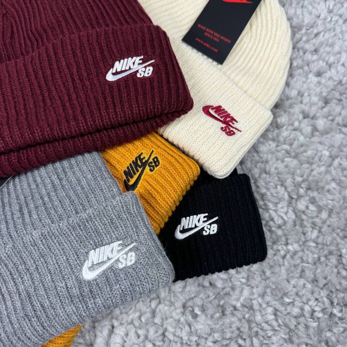 Шапки Nike SB.