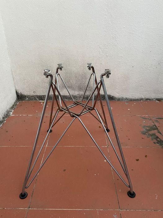 Patas metálicas de cadeira