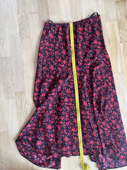 Спідниця міді primark 38