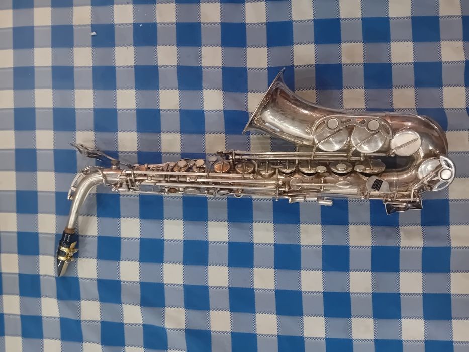 Saxofone Tenor Cadet Prateado (Com Mala e Acessórios)