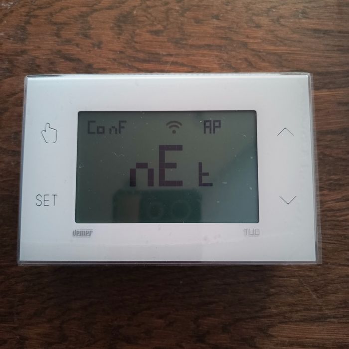 VEMER VE78860 TUO WIFI nteligentny termostat ścienny.