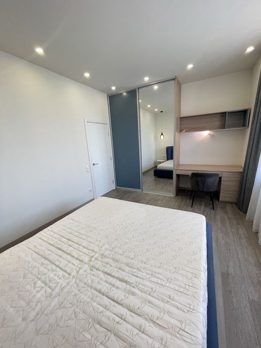 Продам 2-комн.кв. Центр, Менора, Литейная, 2А.