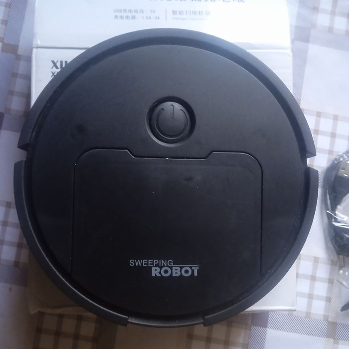 Продам Робот пылесос.