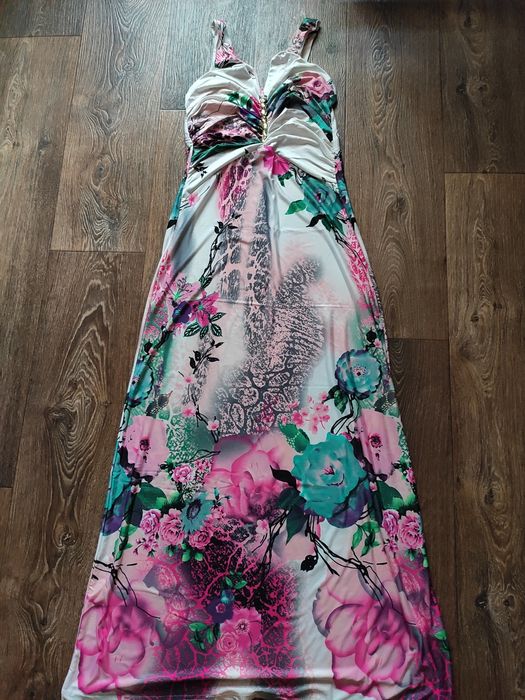 Платья, сарафаны, туники