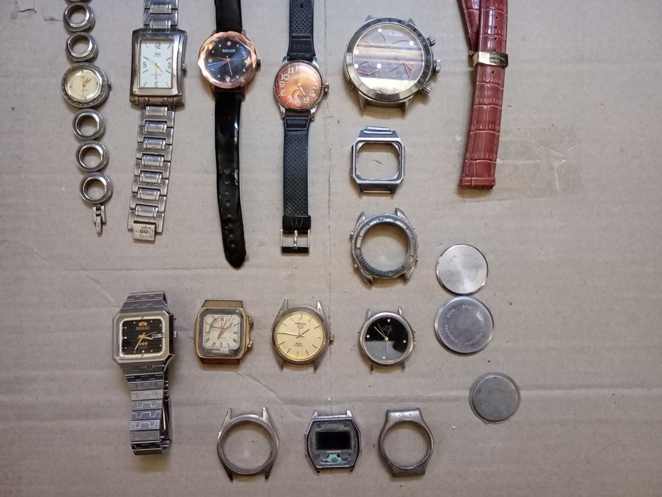 Продам наручные часы.