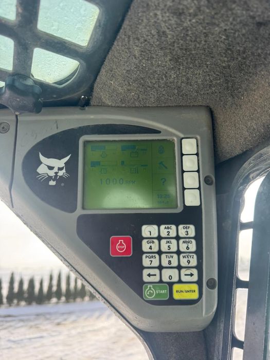 Bobcat s300 rok 2010