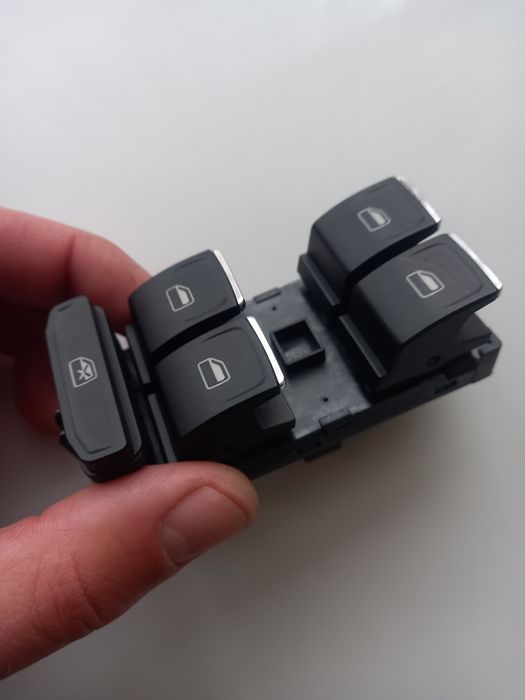 Кнопки склопідйомника стеклоподъемника vw Passat B8 Golf 7 Octavia А7