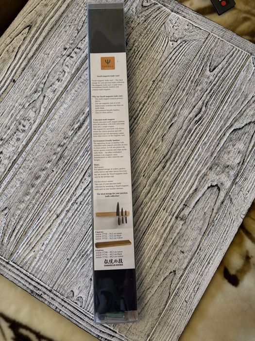 Магнитная подставка Yaxell для кухоних ножей