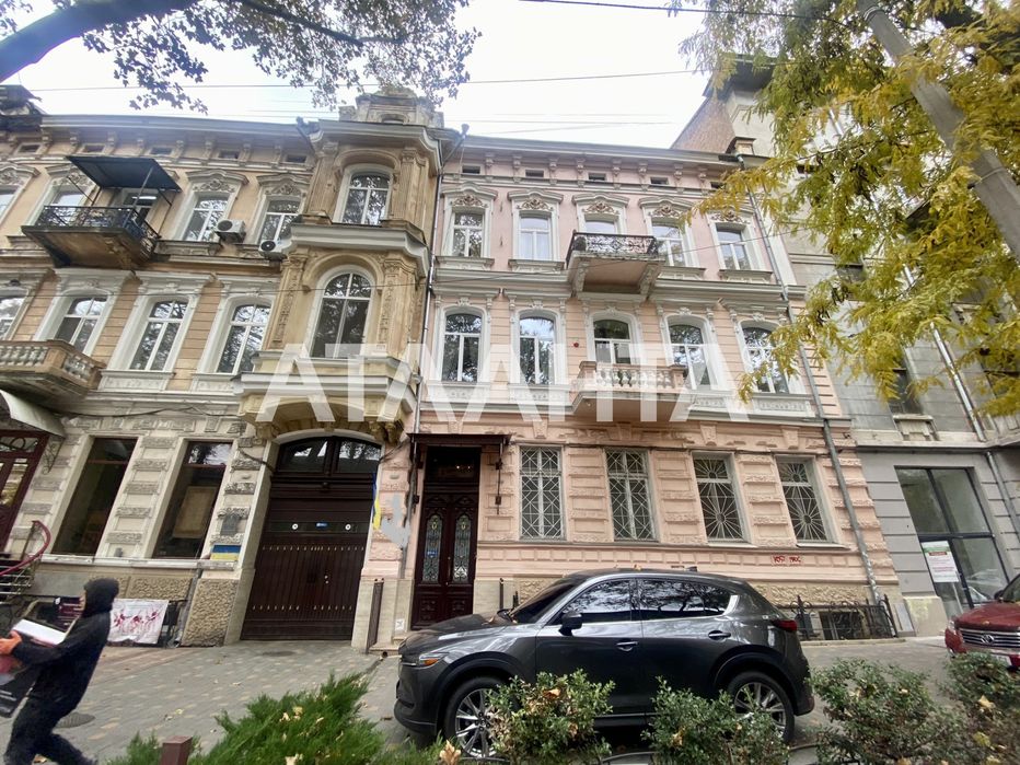 Центр Толстого Четырехкомнатная квартира